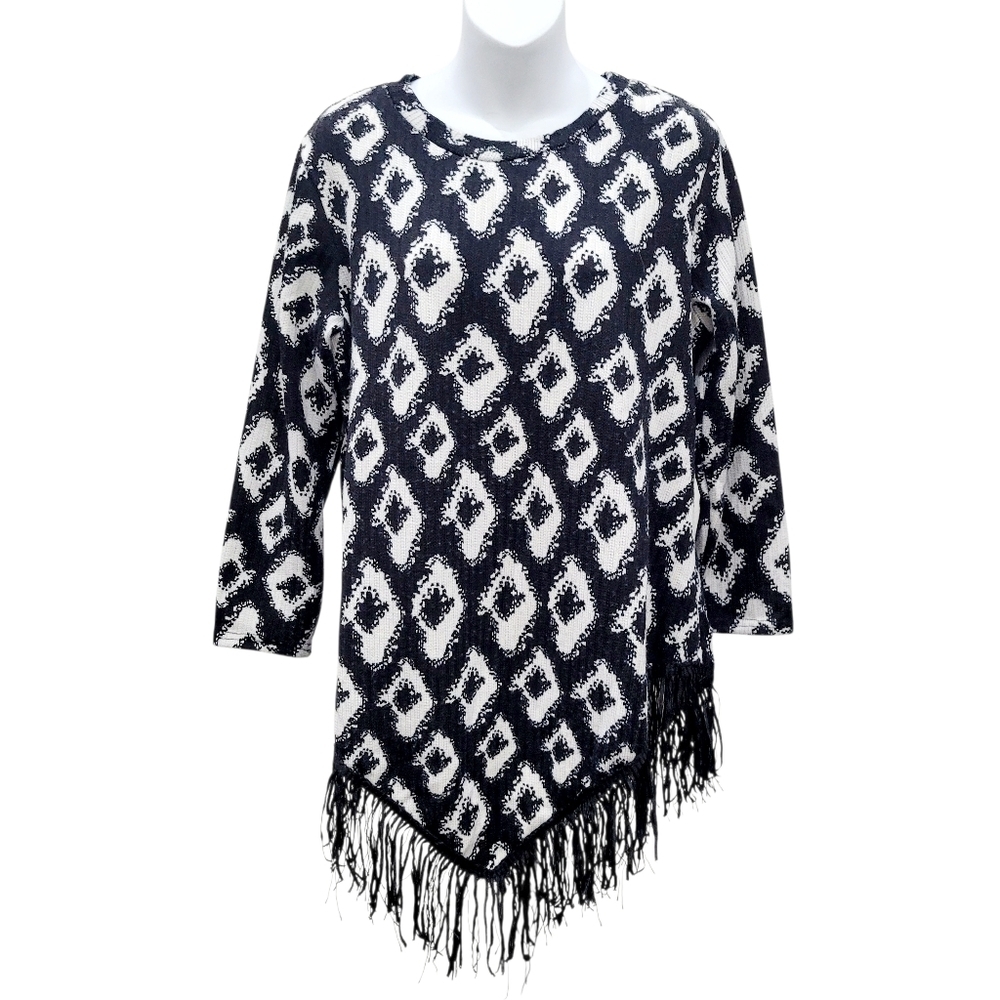 2/$20 Y2K Black & White Pattern Tassel Top Blouse Size: Large
